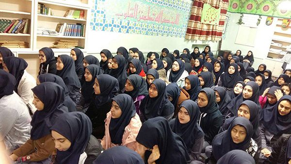 اطلاع رسانی جشنواره تا ثریا(دبیرستان دوره اول دخترانه شماره ۲)