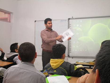 برگزاری کلاس روش های تحقیق در کلاس های هفتم(دبیرستان پسرانه دوره اول شماره ۲ امام حسین (ع)-مشهد)